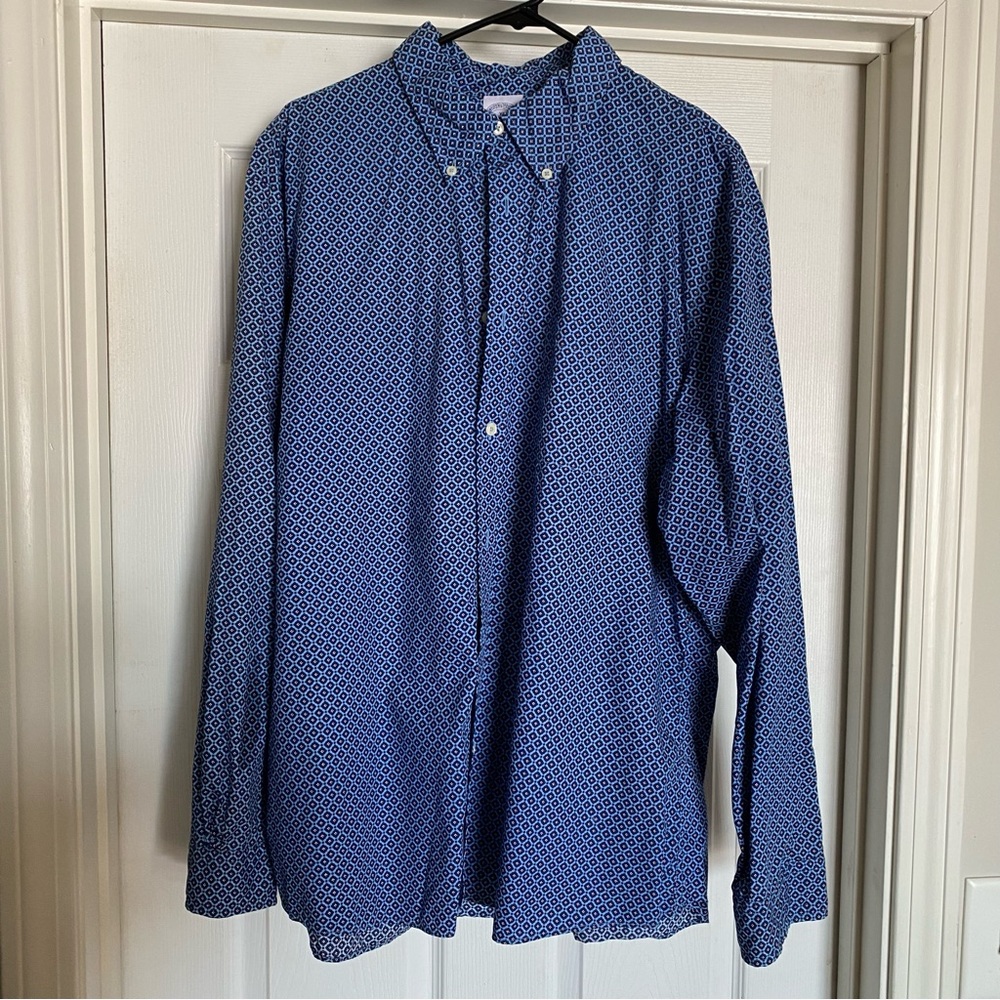 Brooks Brothers Regent Fit Button Down Collar.